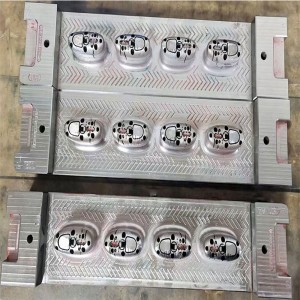 แม่พิมพ์โพรง